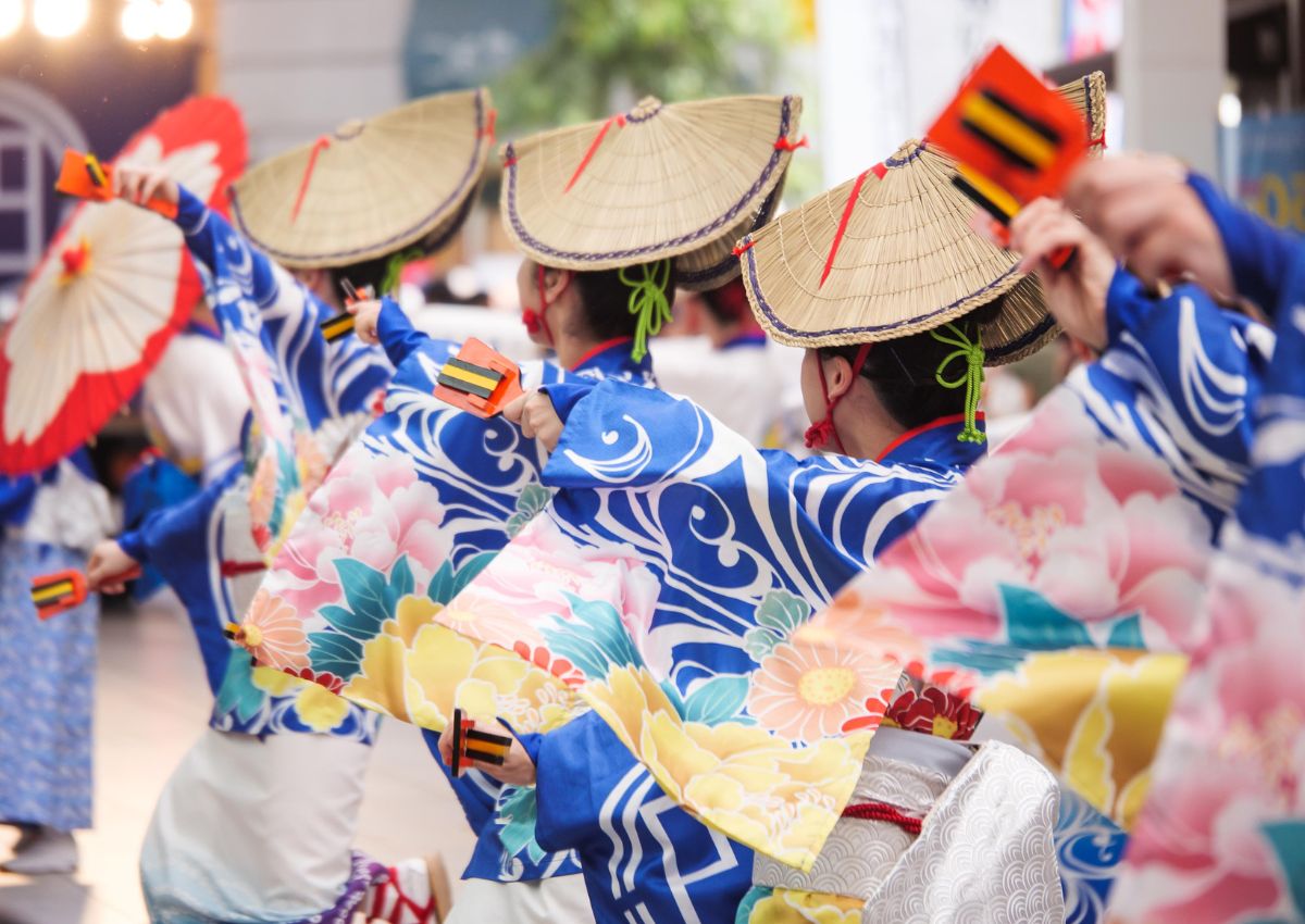 Danseurs au festival Yosakoi, Shikoku