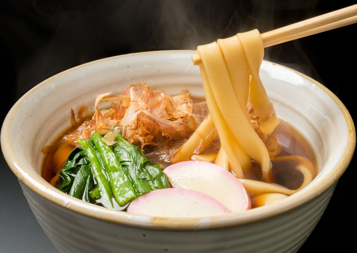 Nouilles kishimen, Nagoya, Japon