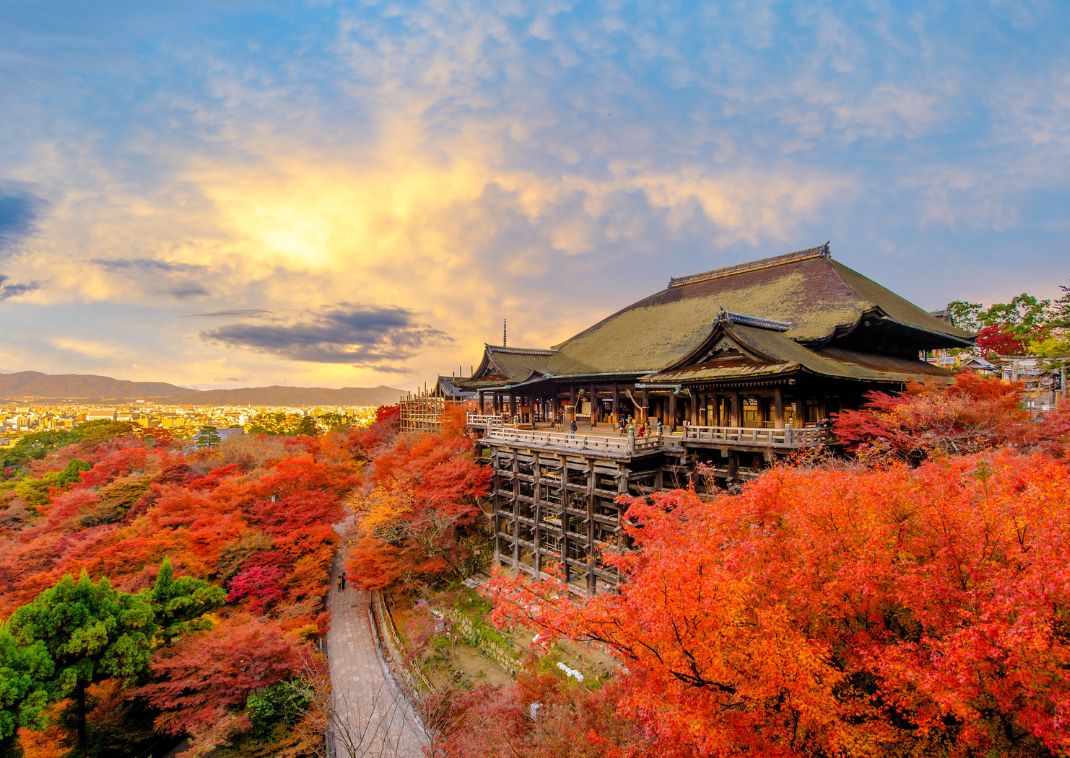 Feuillages d’automne au temple Kiyomizu-dera, Kyoto