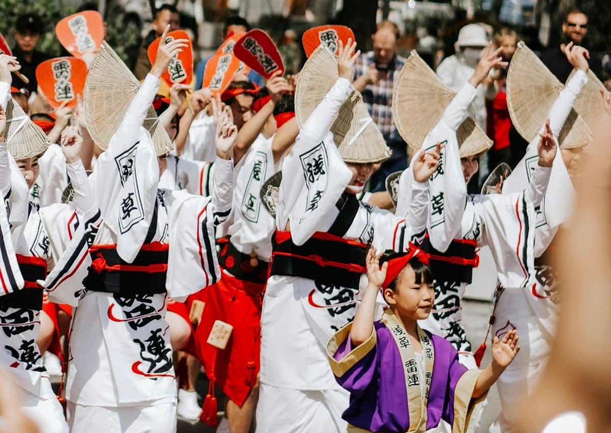 Danseurs japonais au festival Awa Odori, Asakusa, Tokyo