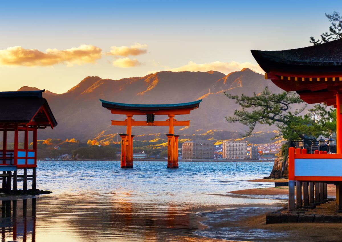 Torii du sanctuaire d’Itsukushima, Miyajima, Japon