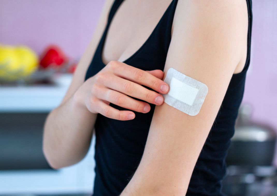 Pansement pour cacher un tatouage