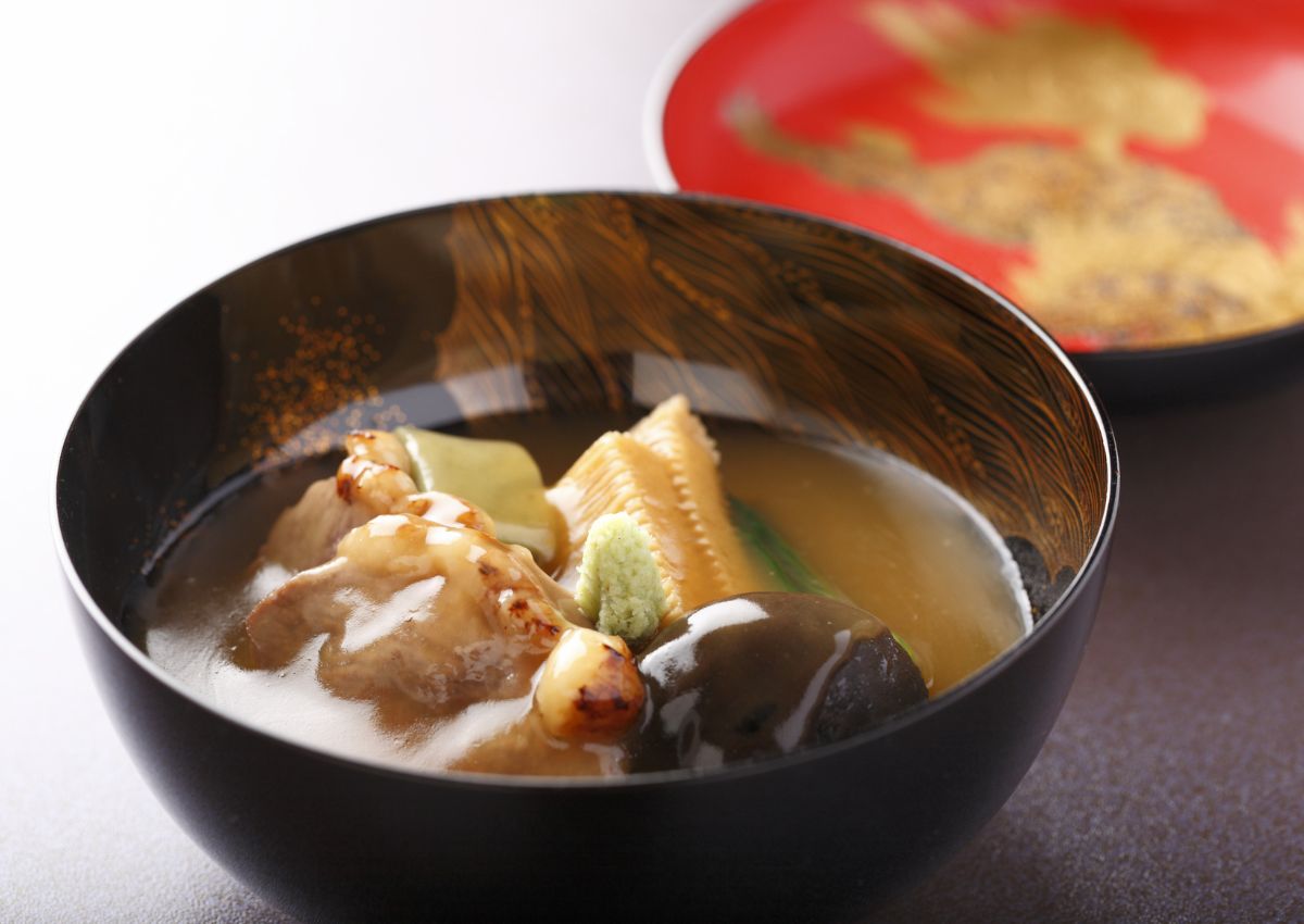 Bol de jibuni, plat mijoté typique de Kaga, Japon