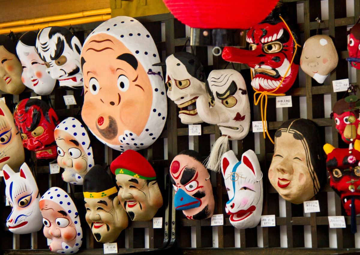Masques de kabuki japonais à vendre, Japon