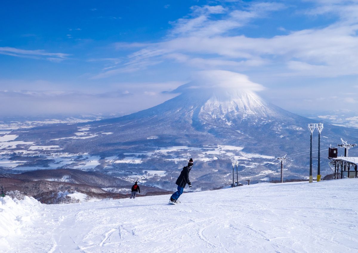 Skieurs à Niseko, Hokkaido, Japon