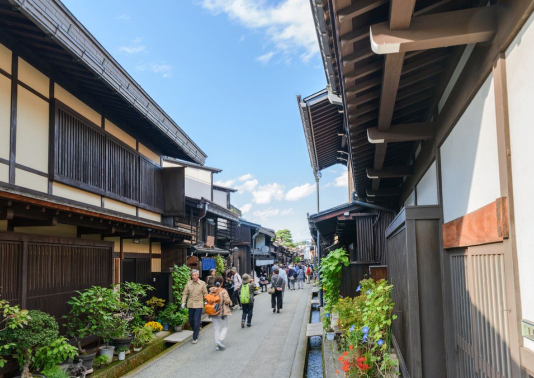 Paysage urbain traditionnel de la ville de Takayama à Gifu, Japon