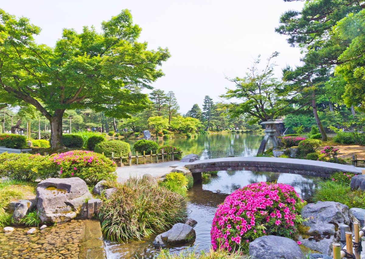 Jardin Kenrokuen à Kanazawa, Japon