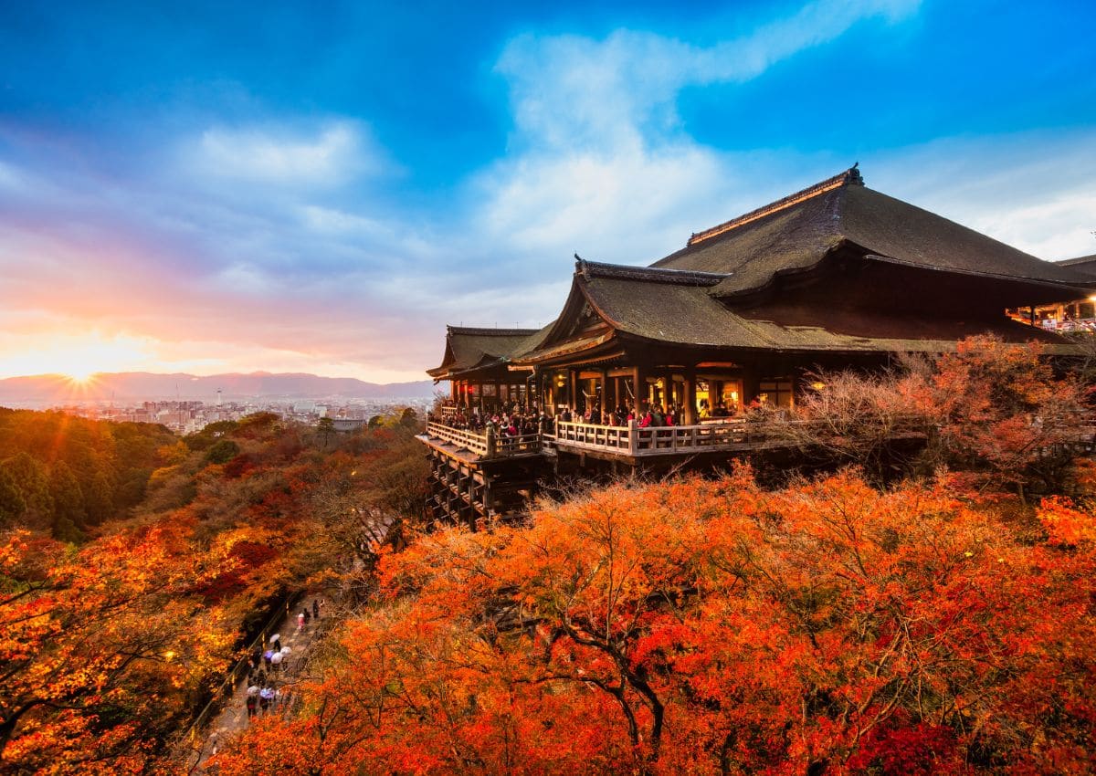 Couleurs autimnales au temple Kiyomizu-dera Temple, Kyoto, Japon