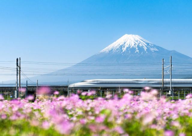 Le train au Japon