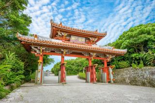 La porte du château de Shuri à Naha, Okinawa