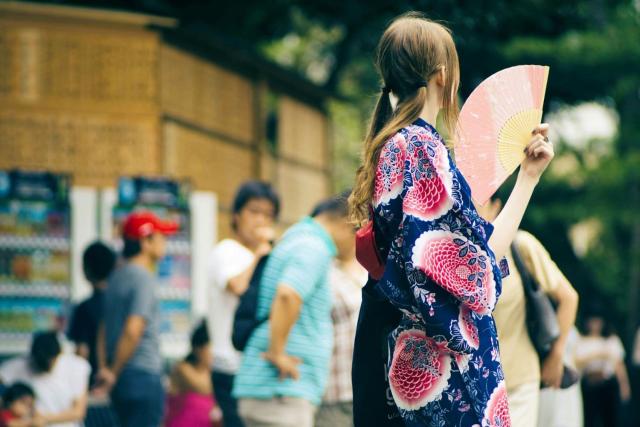 Jeune femme en yukata