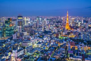 Tokyo à la tombée de la nuit 