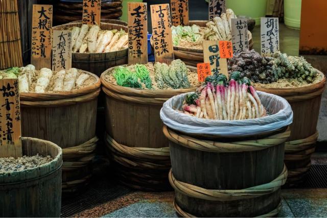 Légumes marinés au marché de Nishiki, Kyoto