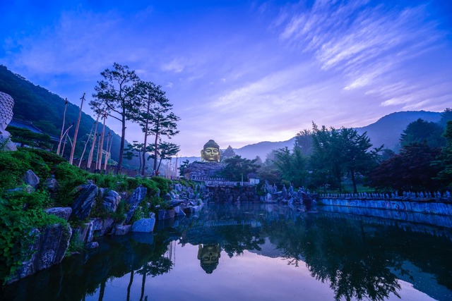 Lever de soleil au temple de Waujeongsa