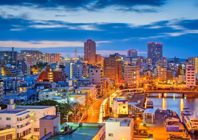 Naha de nuit