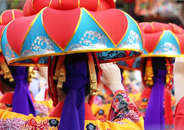 Tenues traditionnelles d'Okinawa