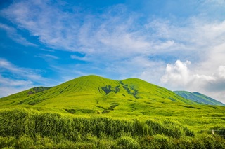 Collines verdoyantes du mont Aso, Kumamoto