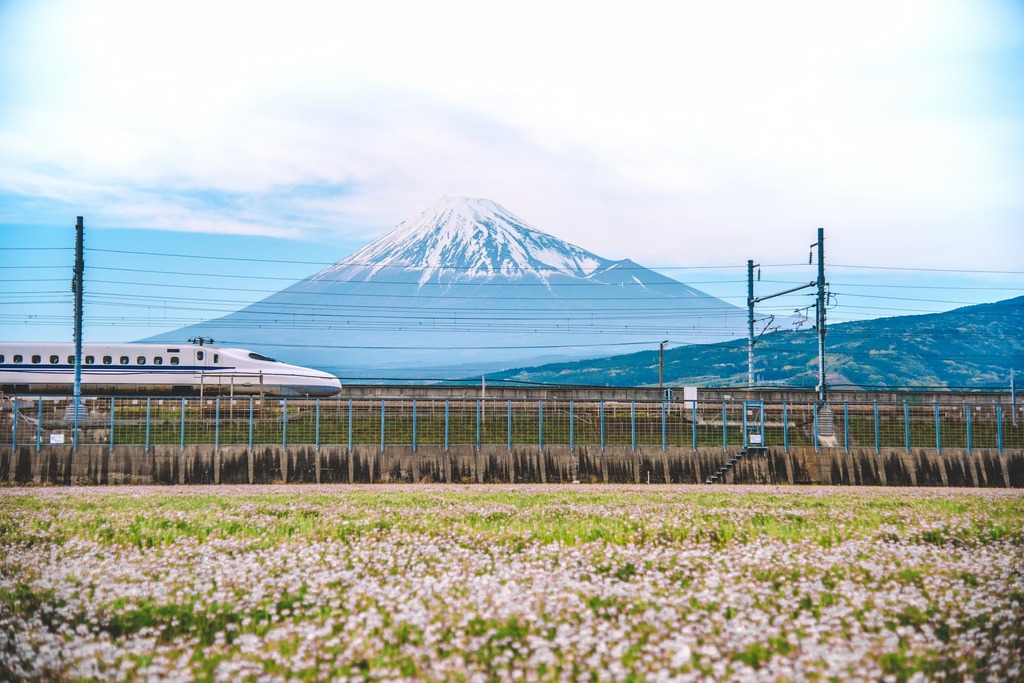 Vue du Mt. Fuji et Tokaido Shinkansen, Shizuoka, Japon