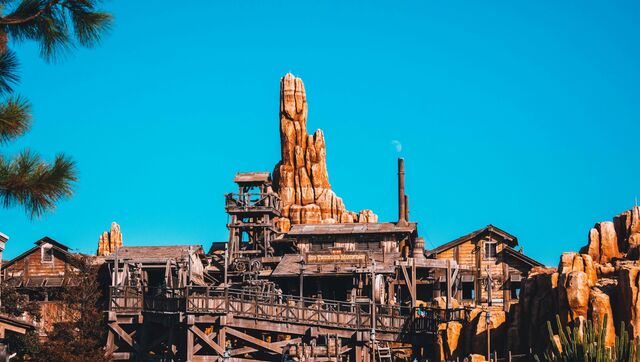 Attraction de Tokyo DisneyLand 