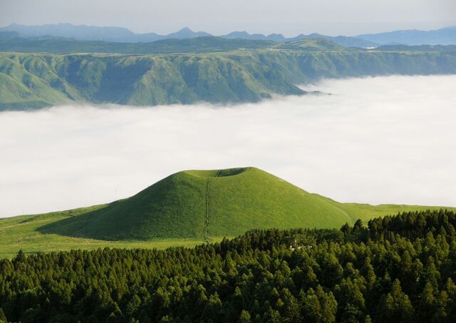 Komezuka, mont Kishima, Aso, Japon