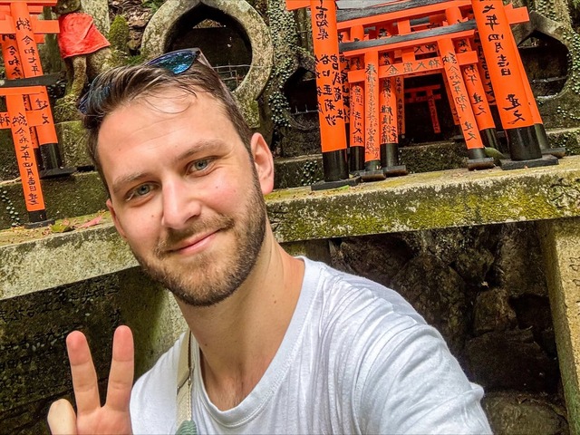 Au sanctuaire Fushimi Inari, Kyoto