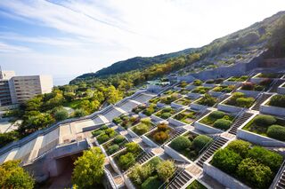 “Jardin des cent paliers” de l’Awaji Yumebutai, Awaji 