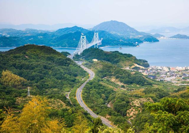 Pont de Tatara et mer intérieure de Seto