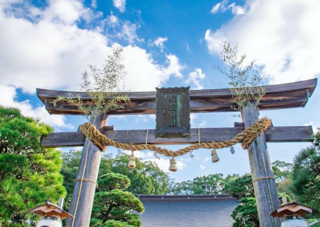 Torii du sanctuaire shinto de Shoin