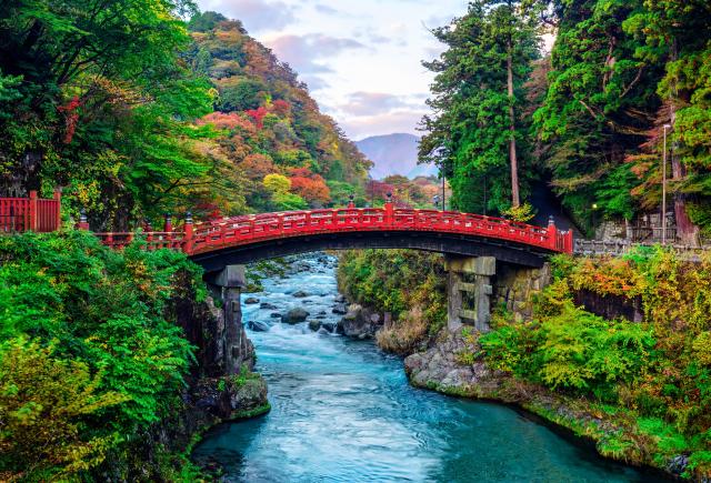 Pont de Shinkyo, Tokyo